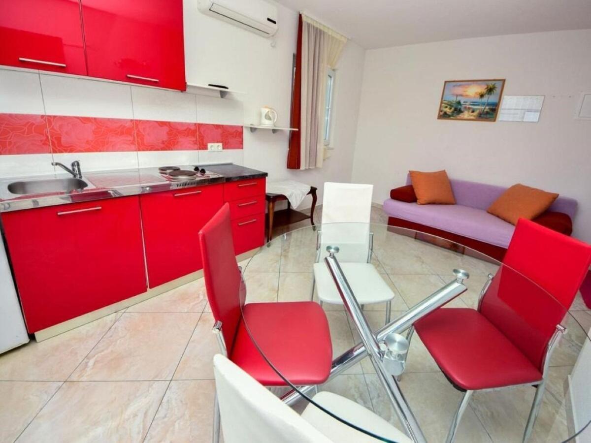 Apartments Vini Трогир Екстериор снимка